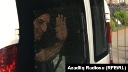 Faiq Əmirli məhkəməyə gətirilən zaman