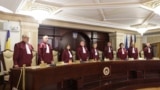 Cei nouă judecători ai Curții Constituționale a României (CCR) în componența actuală. 