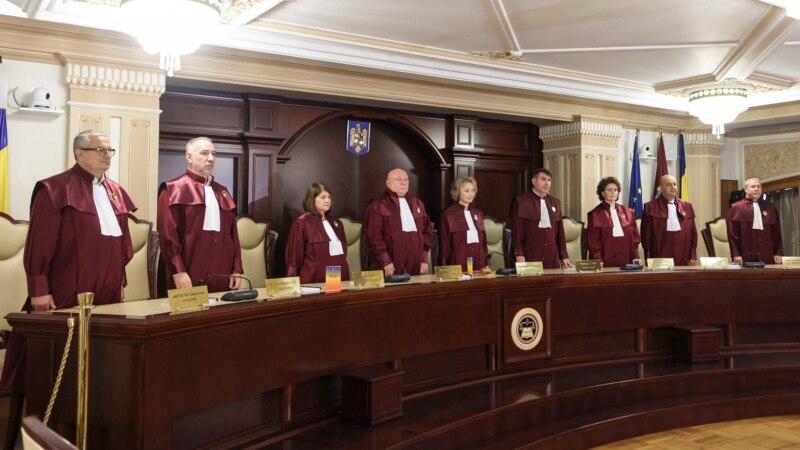 CCR amână decizia legată de pensiile magistraților, dar respinge contestația privind legea de reformă în autoritățile autonome