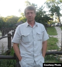 Принужденный к контракту Александр Глебов