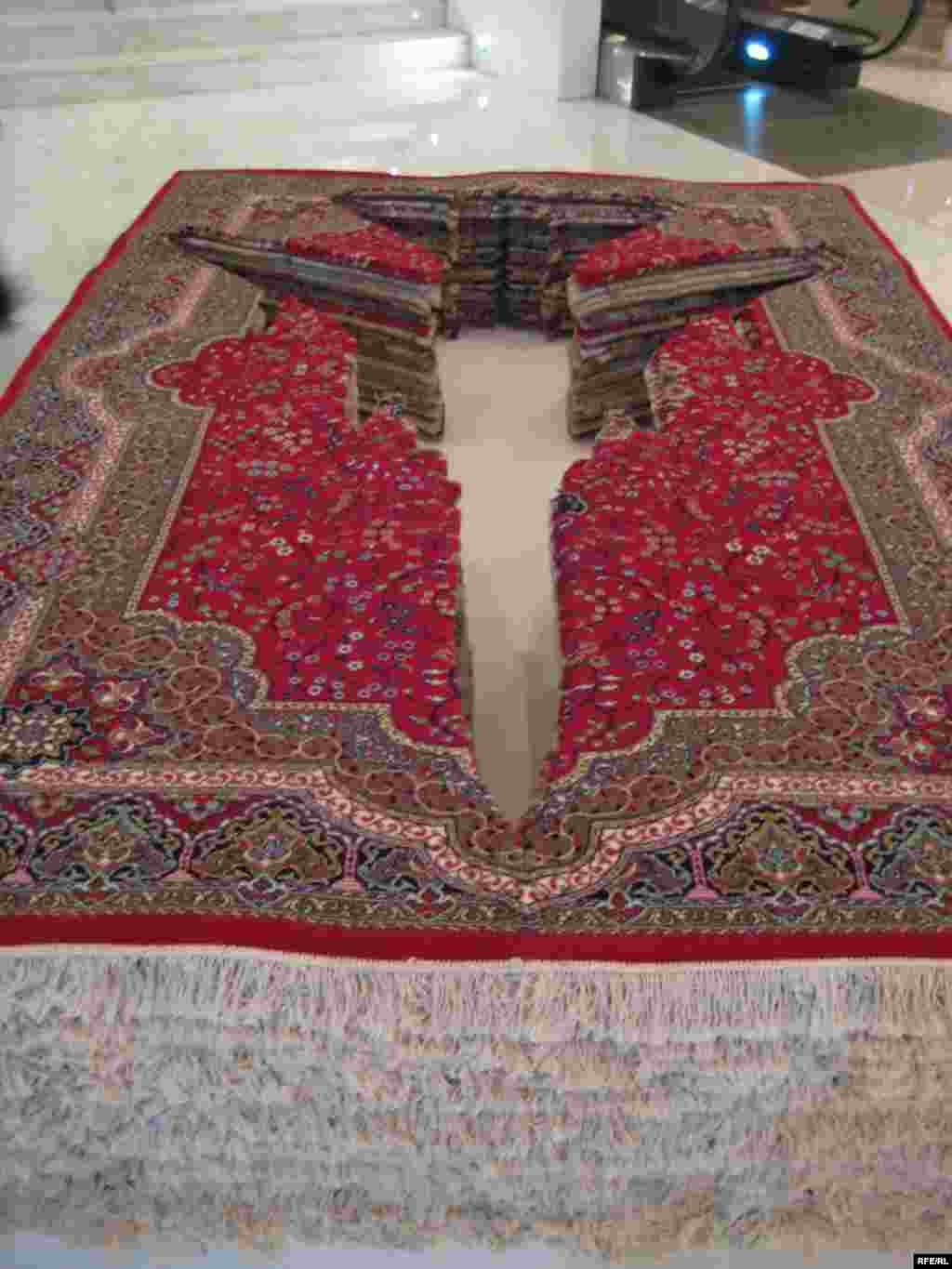 فرش پرنده از فرهاد مشیری