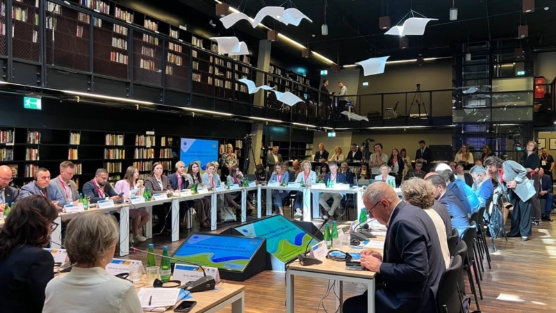 Ukraine recovery conference in Gdansk overshadowed by bilateral tensions