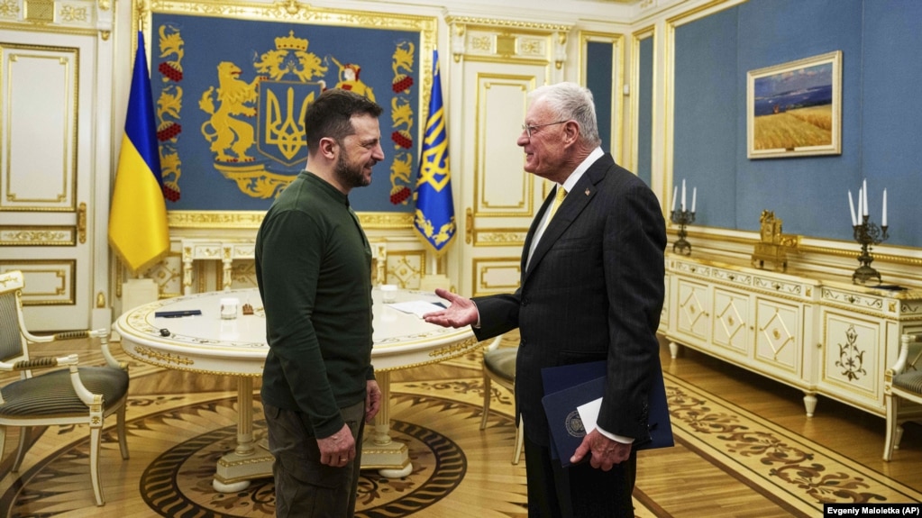 Владимир Зеленский и Кит Келлог на встрече в Киеве, 20 февраля 2025 года