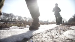На Донеччині військові та цивільні навчалися воювати разом – відео