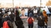 «Мы все устали от этой жизни». Протесты в Хабаровске продолжаются