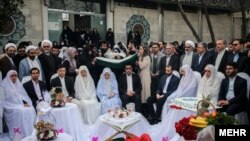 Group marriage ceremony at Tehran University on March 6, 2018. 