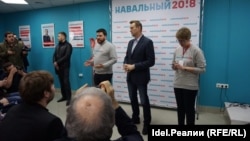На пресс-конференции в штабе в Казани, 5 марта 2017 года