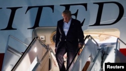 Președintele SUA Donald Trump se întoarce la Baza Andrews, de lângă Washington, după ce a participat la summitul NATO.