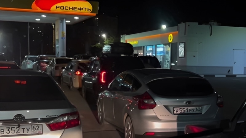 La Russie fait face à un déficit d'essence et cherche des importations kazakhes au milieu de rapports contradictoires