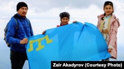 Кырымтатарлар Кырымдагы Чатыртауда сөргенне искә ала