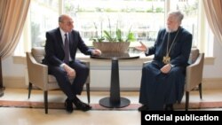 Встреча Католикоса Великого дома Киликийского Арама Первого и президента Нагорного Карабаха Бако Саакяна (архив)