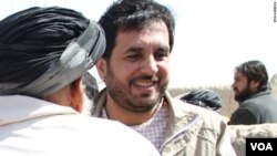 آرشیف، اسدالله خالد نامزد وزیر وزارت دفاع افغانستان حین صحبت با مردم در کندهار