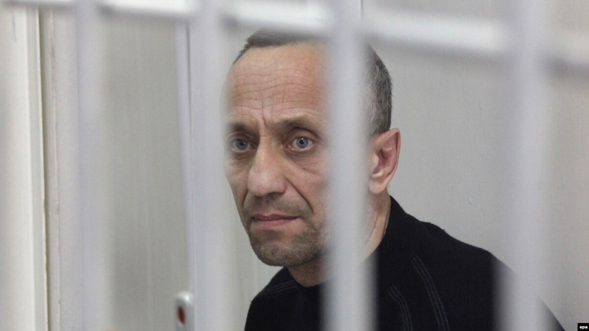 convicted-russian-serial-killer-on-trial-for-murder-of-60-more-women