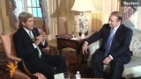 Kerry Meets Pakistani PM Sharif In Washington