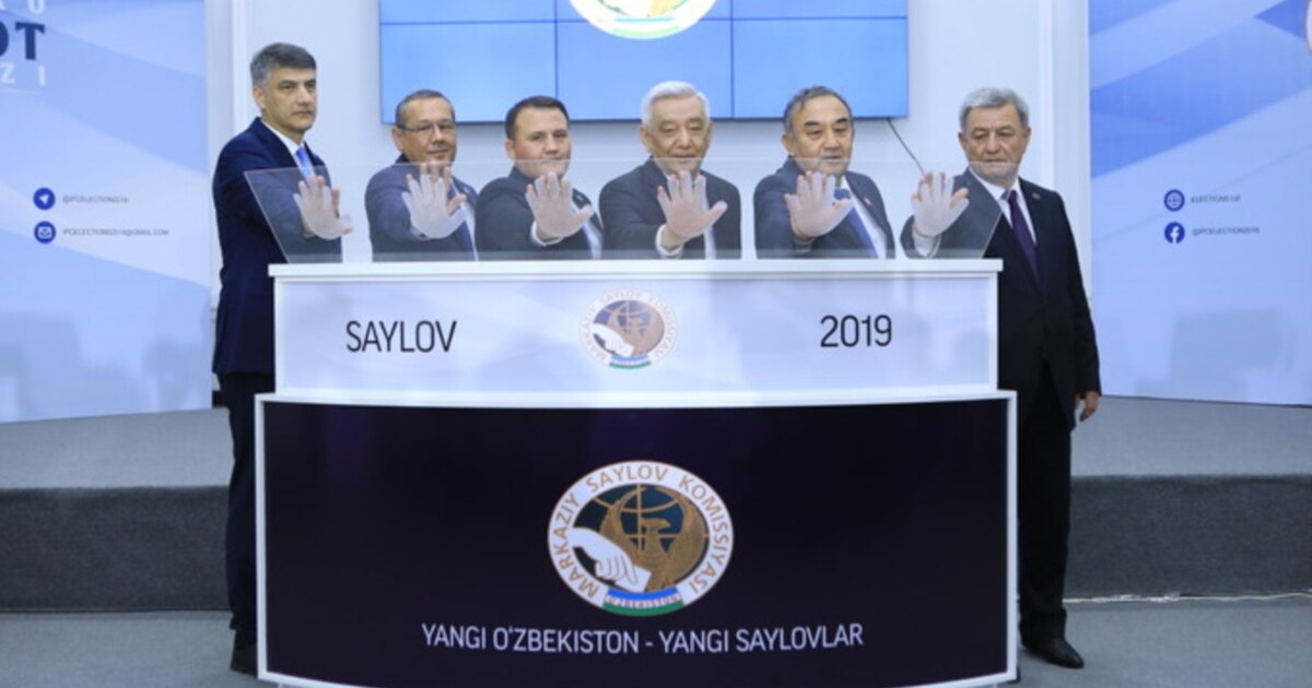 Uzun boyli qiz porno Fovea porno aktrisasi uning fotosuratlari