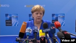 Cancelara germană Angela Merkel înainte de începerea summit-ului NATO, Bruxelles, 11 iulie 2018