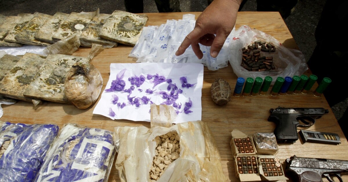 Төрт еселік порнографияны қараңыз