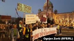 Several hundred pensioners gather at a protest organized by the Association of Trade Unions of Retirees in Serbia and the Union of Pensioners of Serbia in Belgrade on October 30.