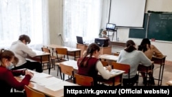 Министерство образования Крыма распорядилось принять дополнительные меры по усилению комплексной безопасности в школах