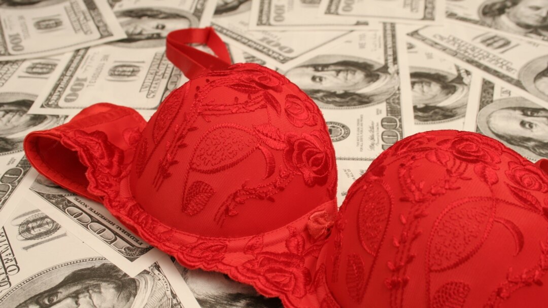 Qishda yalangoch Seks Kovdor, Murmansk viloyati