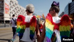 Učesnici parade ponosa u Varšavi 2019. godine