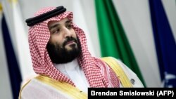 Saud Arabystanyň täç geýdirilen şazadasy Mohammad bin Salman e