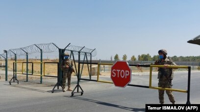 Sochli buvilar pornosini onlayn tomosha qiling Kichkina jinsiy olatni sorib oling