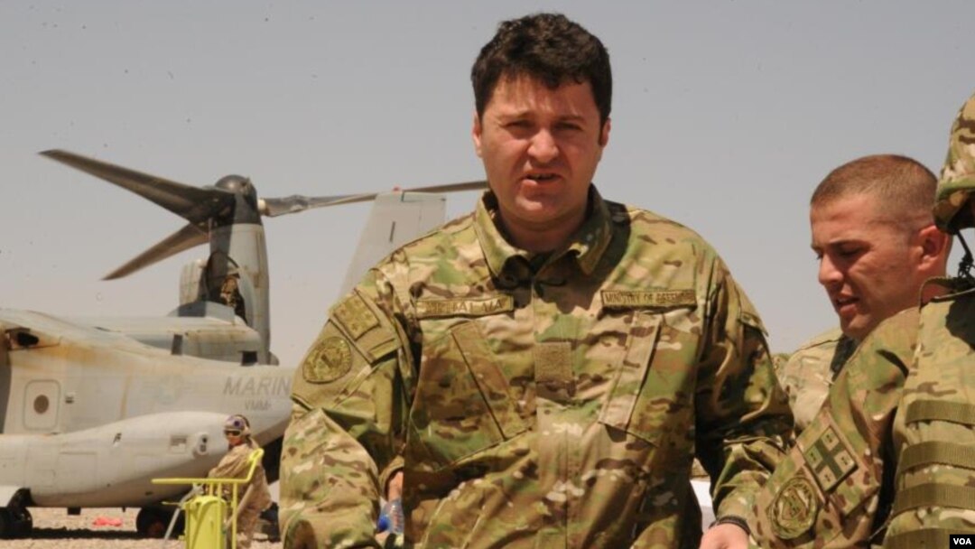 Дата Ахалая обвиняет своего бывшего шефаа Вано Мерабишвили в том, что тот пытается подставить под удар семью Ахалая, которая была его серьезным конкурентом внутри правительства