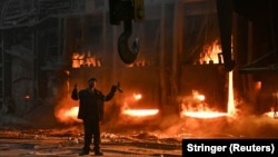 На «Запоріжсталі» заявляють, що вдалося уникнути техногенної аварії та зменшити рівень викидів в атмосферу. Загрози для працівників та містян немає. Фото архівне 