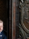 Председатель "Яблока" Николай Рыбаков перед слушаниями по апелляции "Яблока"
