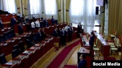 Қырғызстан парламенті - жогорку кеңештің мәжіліс залы