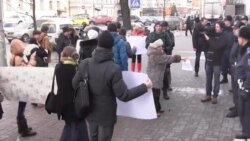 Ukrayna rəsmilərinin bank hesablarının dondurulması tələb edilir