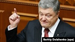 Петро Порошенко парламентте сүйлөөдө. Киев, 7-сентябрь, 2017-жыл. 