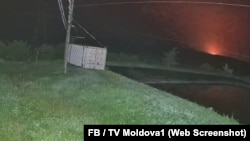 Captură de ecran de pe o cameră de supraveghere în care se vede momentul deflagrației dronei la Lopatna, Orhei