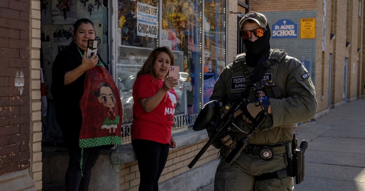 SUA: „Ilegalii” care pleacă de bunăvoie din țară pot primi bilet gratuit și 3000 de dolari