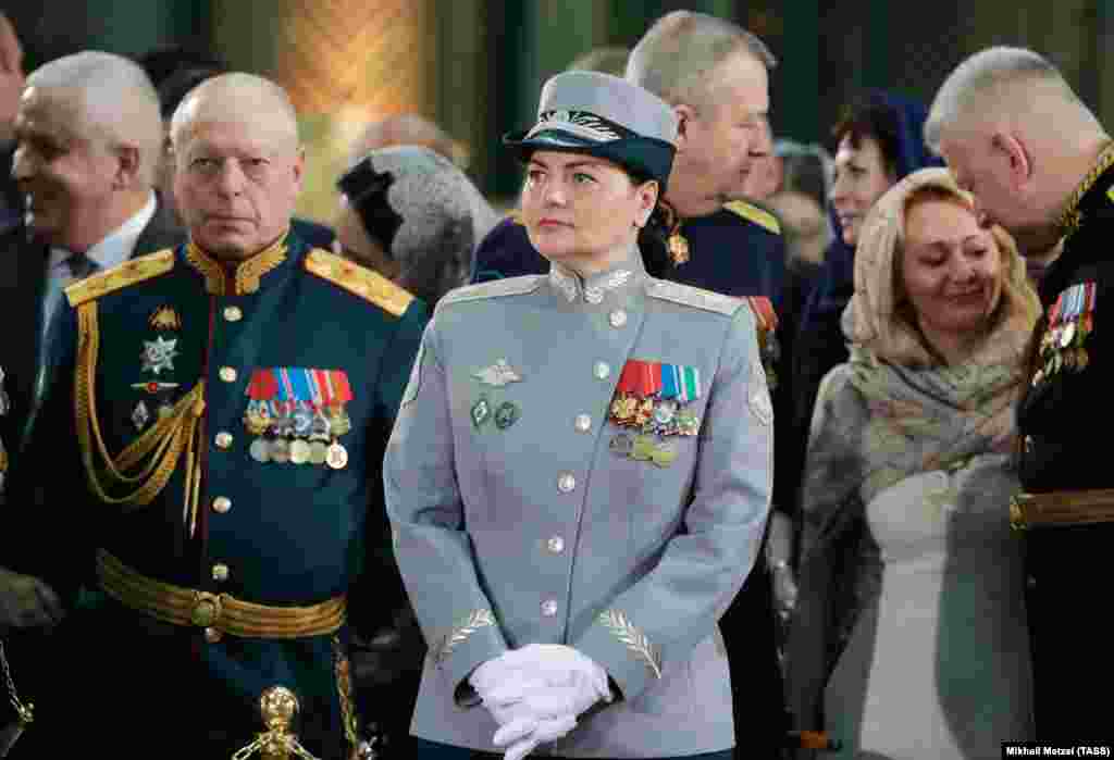 Russia&#39;s land forces commander, Army General Oleg Salyukov (left),&nbsp;and Deputy Defense Minister Tatyana Shevtsova attend the ceremony.