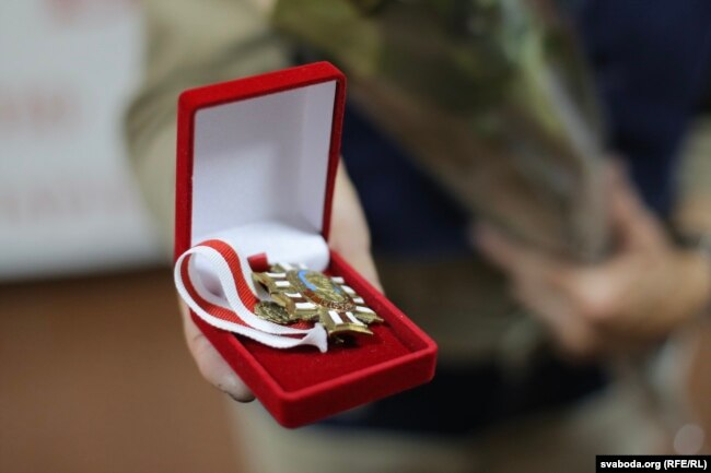 Памятны знак імя Віктара Івашкевіча