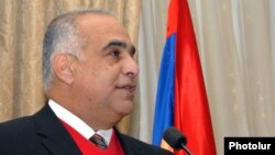 Րաֆֆի Հովհաննիսյան, արխիվ 