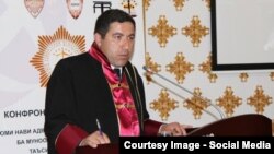 Адвокат Бузургмехр Ёров.
