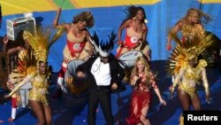 Архивска фотографија: Шакира настапи на церемонијата за затворање на Светското првенство во Бразил на стадионот Маракана во Рио де Женеиро на 13 јули 2014 година