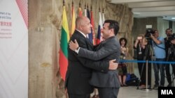 Премиерите Зоран Заев и Бојко Борисов на Самитот 16+1 - Кина и земјите од Централна и Источна Европа