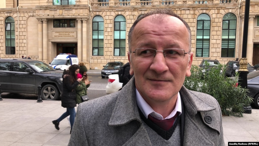 Baş redaktor Mustafa Hacıbəyliyə 5 il 6 aylıq şərti cəza verildi