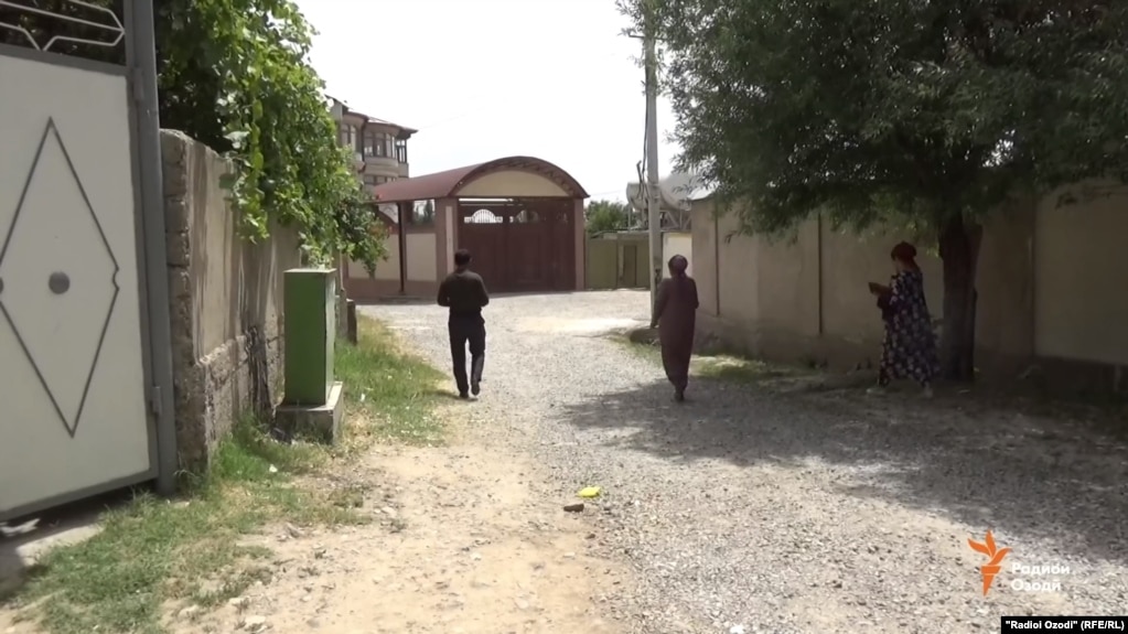 Дар ноҳияи Рӯдакӣ модареро бо се фарзандаш куштаанд