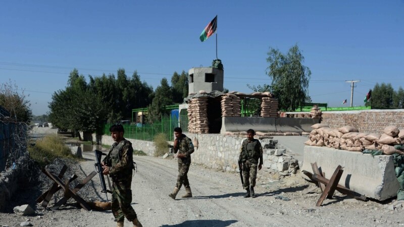 Тројца загинати при пад на авион во Авганистан