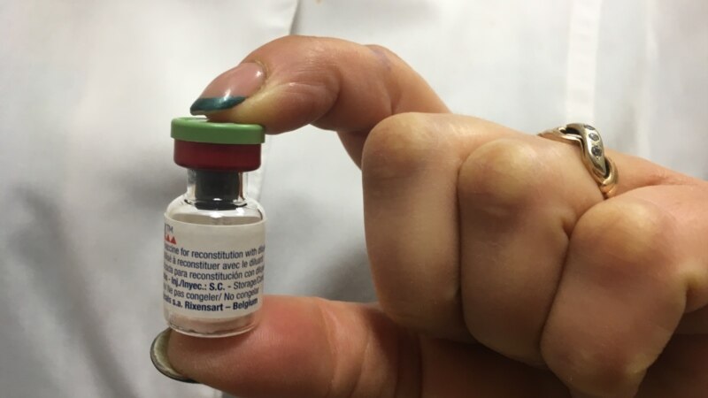 Ukrainasit nxisin krizë shëndetësore për shkak të dyshimit ndaj vaksinave