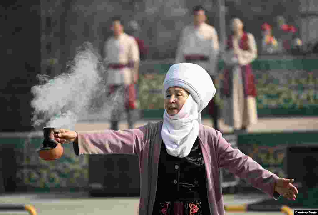 Алас, алас, ар балээден калас. Ош шаары.