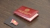 Удостоверение и значок депутата Жогорку Кенеша. 