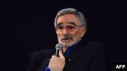 Burt Reynolds 