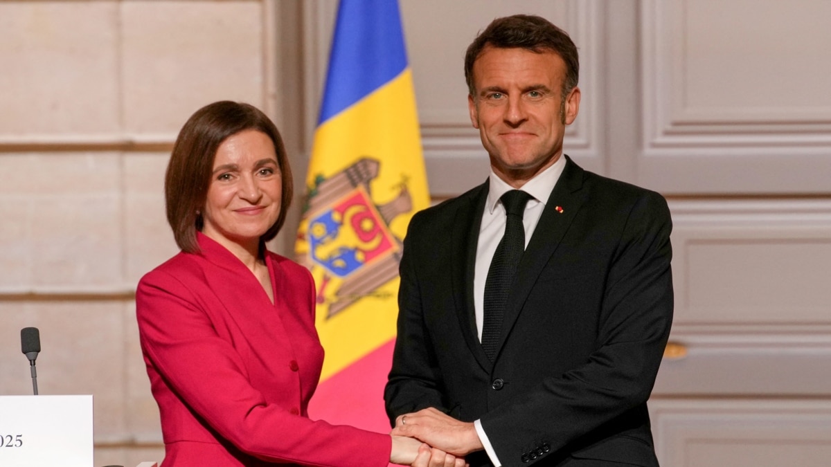 Макрон закликав до боротьби з російськими спробами дестабілізації Молдови