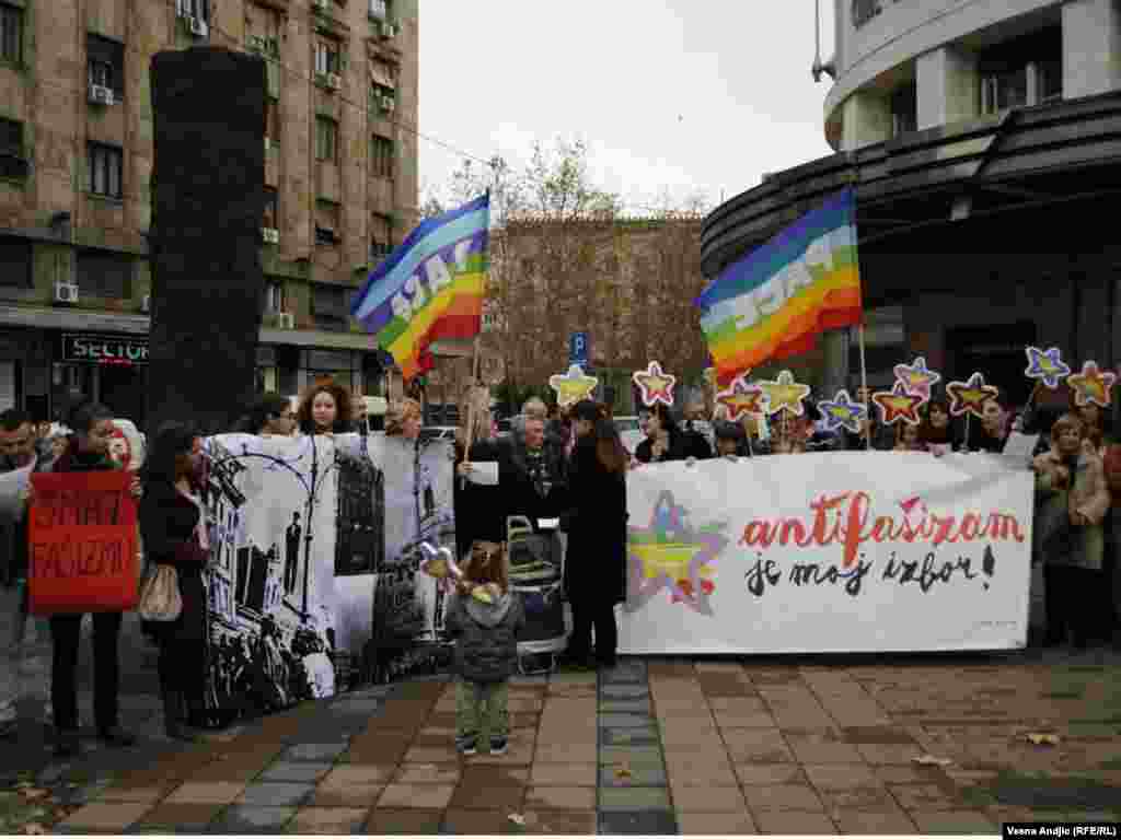 Performans Žena u crnom i Helsinškog odbora "Antifašizam-moj izbor", Beograd, 9. novembar 2010